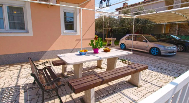 Апартаменты Apartment Dragomir 1052
