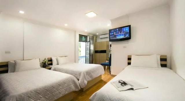 Трёхместный номер Standard golden time hostel