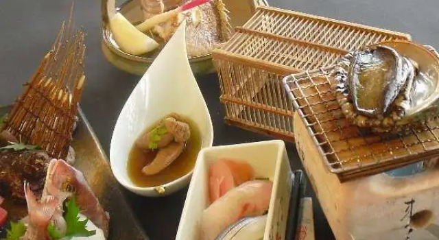 Ryori Ryokan Kanetomo, Book Hotel Hoteller i Echizen med parkering, Parkering