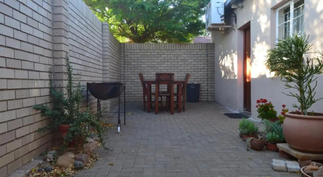 Студия Hadida Guest House
