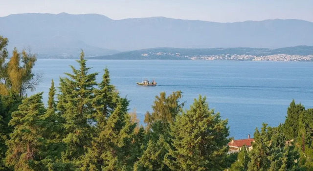 Caecilia Lawrence Bio Sea Villa - Sleeps 12, Réserver Villa Chalcis Eubée