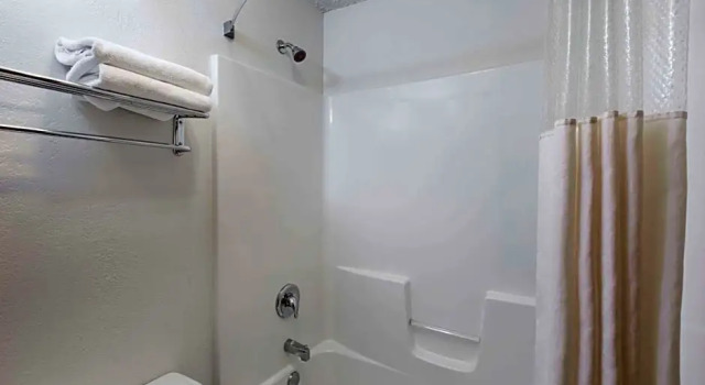 Двухместный Studio Suite Days Inn by Wyndham Pierre