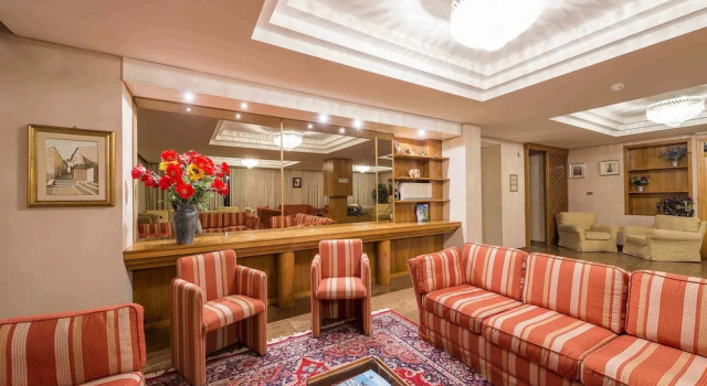 Hotel Iris