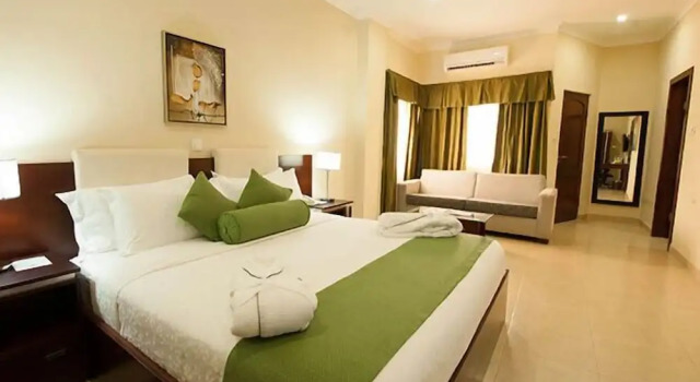 Люкс Executive с балконом Golden Bean Hotel