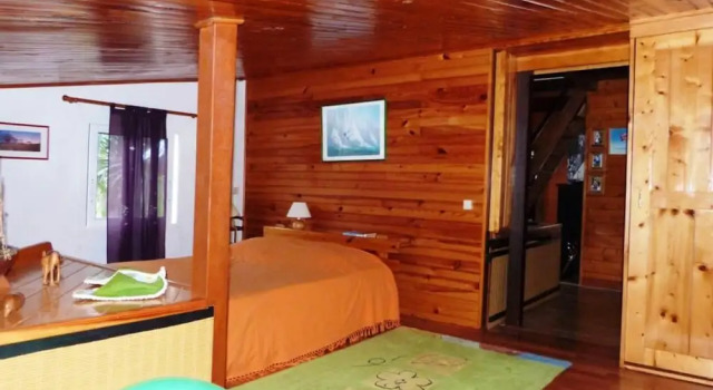 House with 3 Bedrooms in Saint Marie, with Wonderful Sea View, Enclosed Garden And Wifi - 40 Km From the Beach