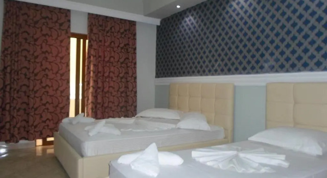 Двухместный номер Standard с балконом Hotel Pini