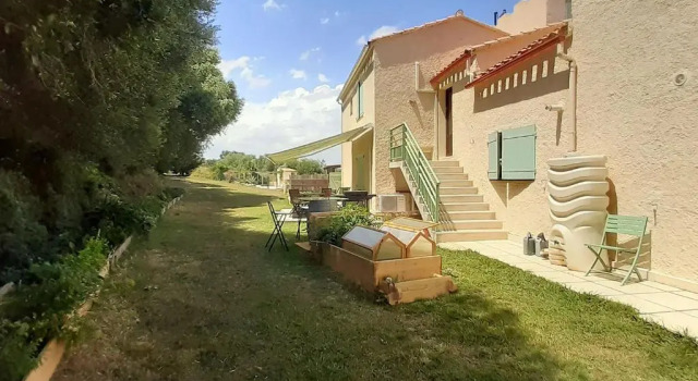 Коттедж Domaine MAS NATURA 2 gites climatisation, piscine et SPA