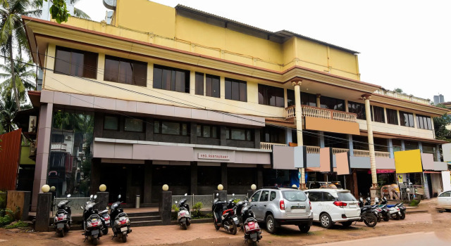 OYO 15944 Hotel Three Seas