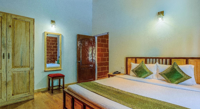 Двухместный люкс Royal с видом на горы Altius Nest Hotel
