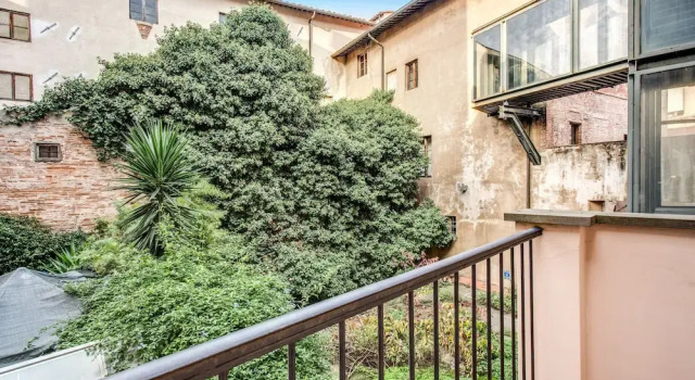 AwesHome - Pisa Tower House