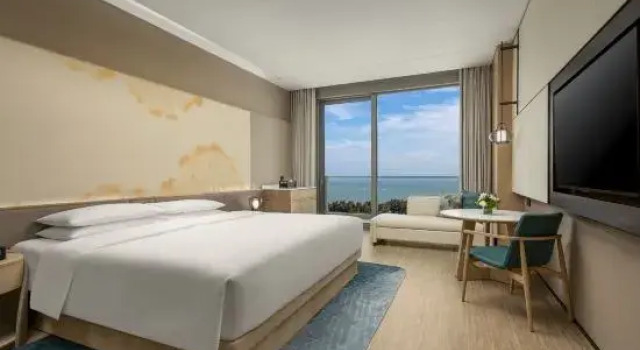 Люкс Holiday Inn Beihai Silver Beach