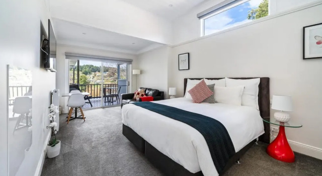 Студия Balconies Lakeside on Lake Daylesford