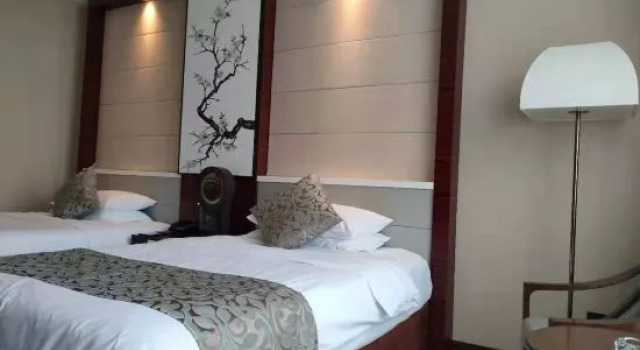 Номер Standard Binhai Jinling International Hotel