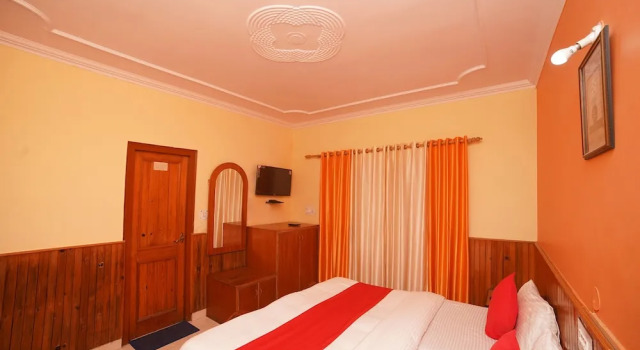 Pathik Resort, Rezervovat Lázně / Resort Mukteswar Uttarakhand
