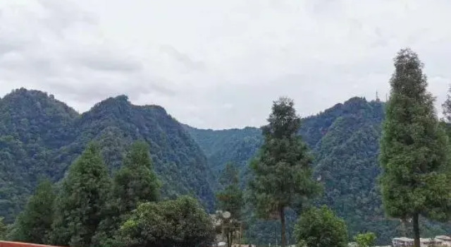 Simian Mountain Banshan Homestay, Boek Hotel Chongqing Regio Chongqing