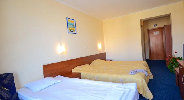 Family Hotel Eliri, Забронировать Отель Отели области Бургас с бассейном, Бассейн