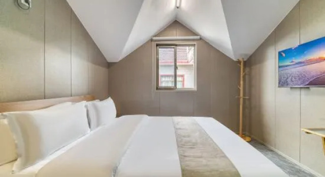 Люкс Baojia·Self-service B & B (Hongqiao Hub Beixincun Xinlian Branch)