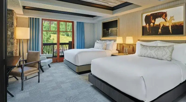 Номер Standard с балконом и с видом на горы The Ritz-Carlton, Bachelor Gulch