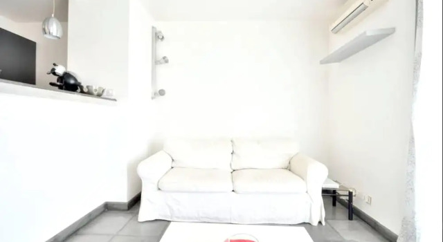 Apartment With one Bedroom in Antibes, With Furnished Terrace and Wifi