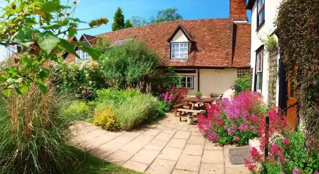 Homelye Farm Courtyards BB, Rezervați Sejur la fermă Cazare la fermă în Dunmow, Sejur la fermă