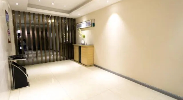 City Comfort Inn Foshan Longjiang Exhibition Center, Rezervasyon Otel Guangdong otoparklı oteller, Otopark