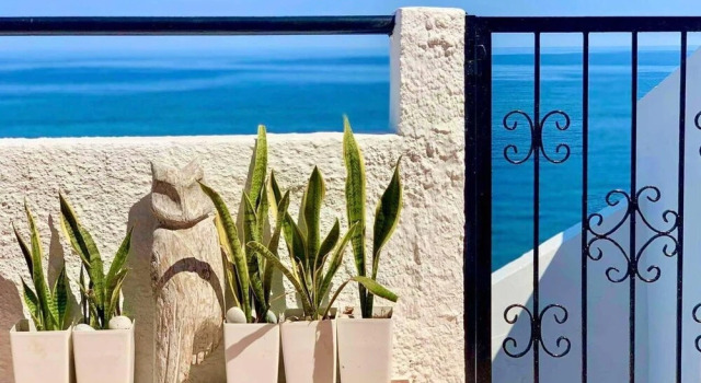 Апартаменты с балконом Elpida Seafront Paradise Apartment in Crete