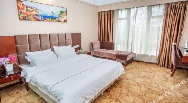 Tongcheng Business Hotel, Boek Hotel Hotels in Guangdong met parkeren, Parkeren