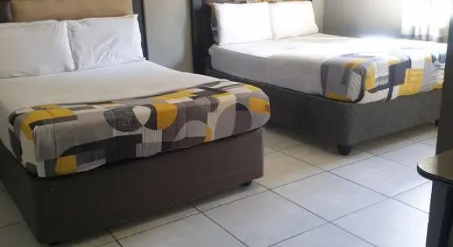 Люкс Deluxe Platinum Guest lodge Germiston