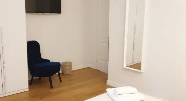 Standard room Pink Wolf