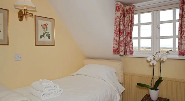 Cheltenham Cottage, Rezervați Casă de vacanță Hoteluri în Gloucestershire cu parcare, Parcare