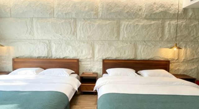 Семейный люкс jinyun Xiandu Qingyunli Homestay (DinghufengScenic Area Branch)