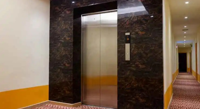 Capital O 9010 Yee Hotel, Varaa Hotelli Hotellit Johor pysäköinnillä, Pysäköinti