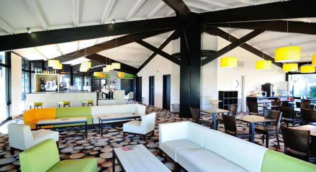 Семейный номер Standard Relais Fasthotel Port Lauragais