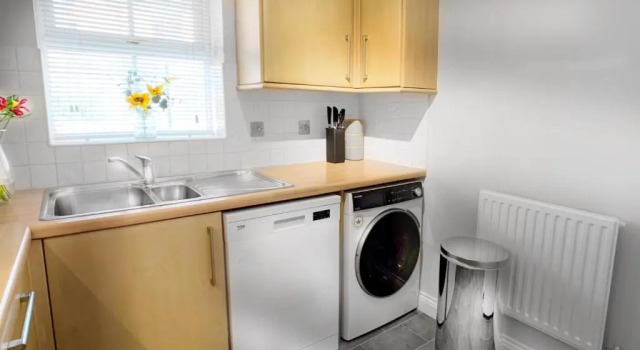 Апартаменты Wokingham - 2 bed with parking