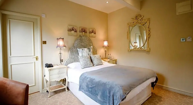 Номер Classic Ye Olde Bell Hotel & Spa