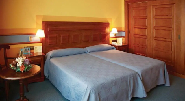 Трёхместный номер Silken Antequera Hills
