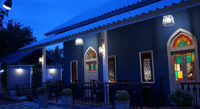 Tharaburi Resort Sukhothai
