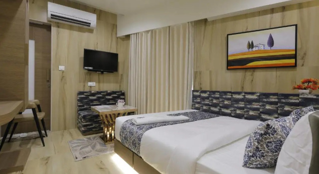 Номер Standard Hotel Elysian Residency