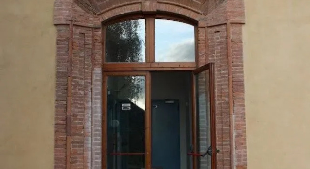 Student's Hostel Gowett, Book Hostel / Vandrerhjem Hostels i Etruscan Coast, Hostel / Vandrerhjem