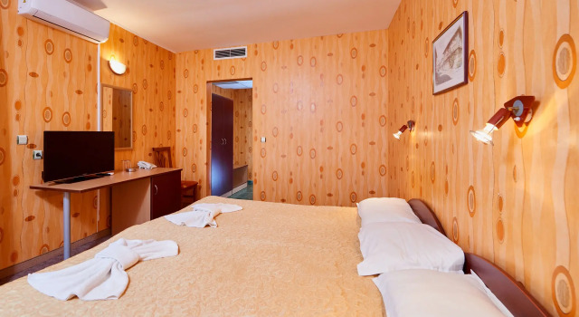 Hotel Smolyan, Забронировать Отель Отели Солнечного берега с парковкой, рядом с Танцевальный клуб Den Glade Viking, Парковка