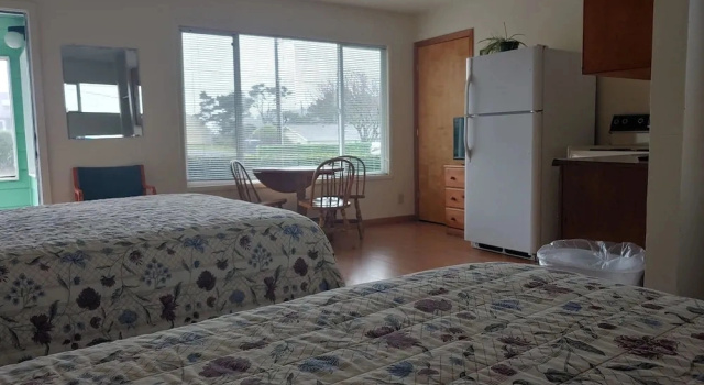 Четырёхместный семейный номер Standard The Dublin House Motel