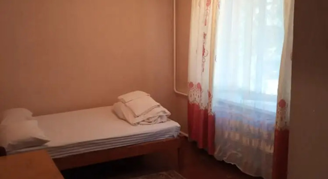 Camera Standard Kok-Tobe Almaty Hotel