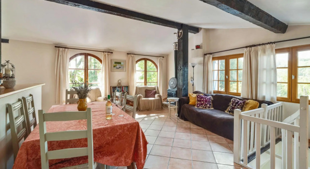 Cosy House With Spectacular Views and Private Pool