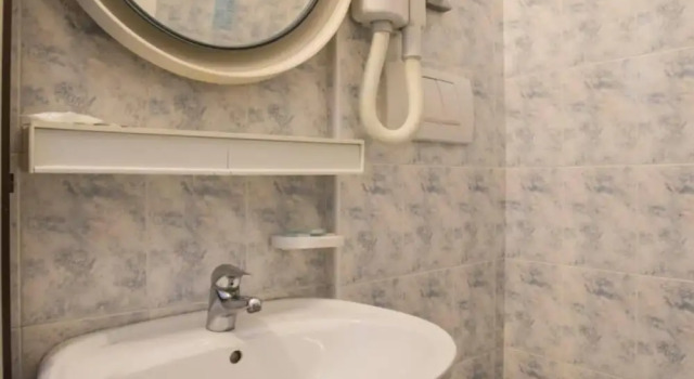 Трёхместный номер Standard с балконом Hotel Boston