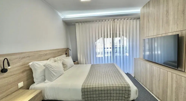 Charming Modern Studio in Porto, Забронировать Апартаменты/квартира Порту Регион Порту, рядом с Lapa Metro Station