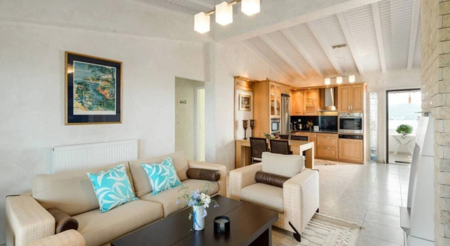 Beautiful and Modern Apartment in Neos Marmaras, Book Apartment Neos Marmaras 