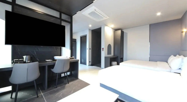 Полулюкс с видом на город Gray Hotel Busan Station