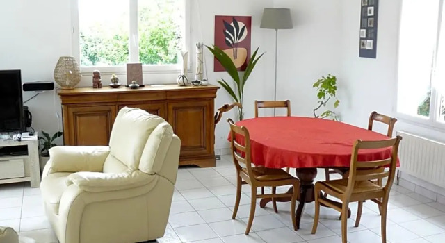 Chambres des 24h00 du Mans, Buchen Sie Hotel Challes Pays-de-la-Loire