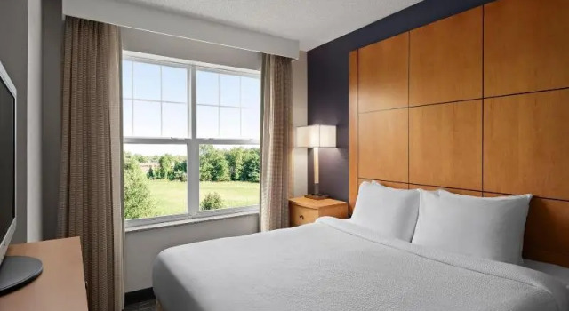 Люкс Residence Inn by Marriott Mt. Laurel at Bishop's Gate