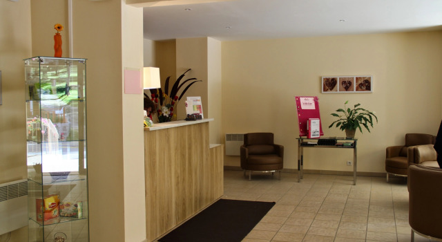 Adonis Valberg, Rezervovat Hotel Valberg 